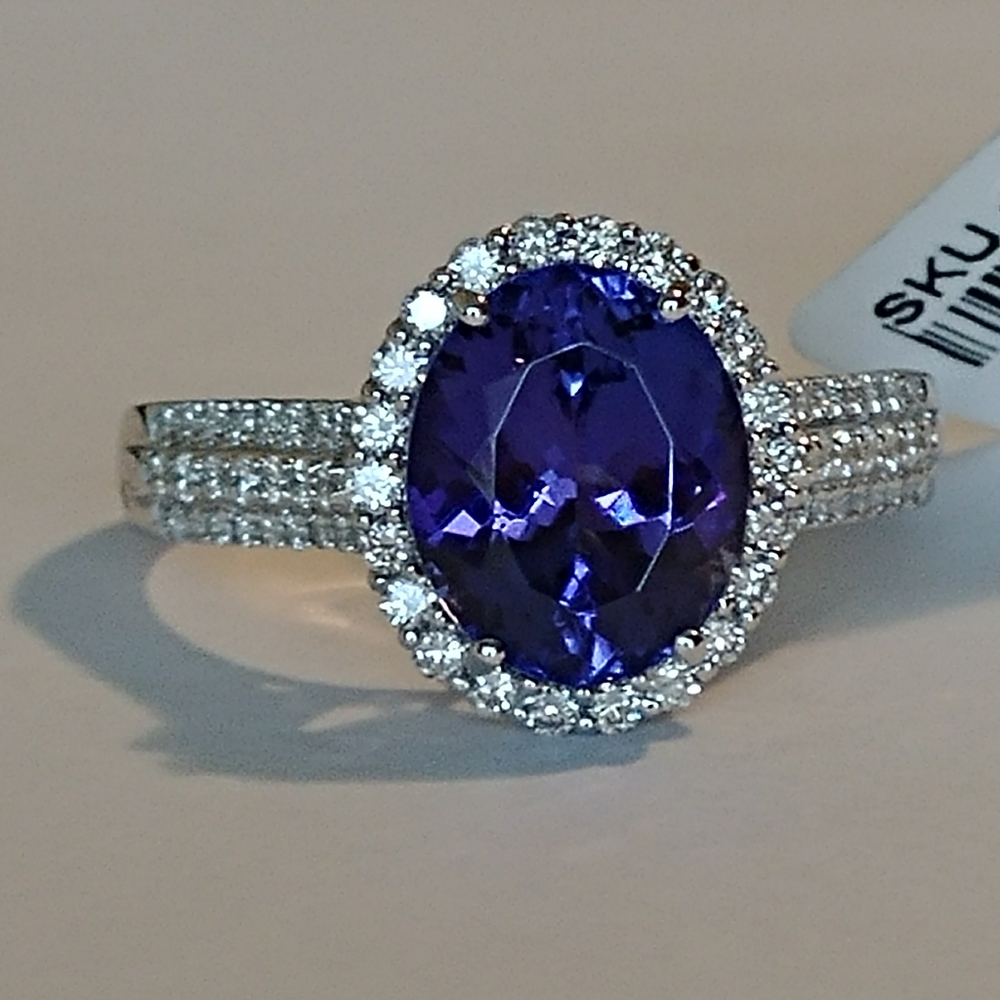SOLD🔥RHAPSODY Platinum Tanzanite and Diamond Halo Ring (Size 8)